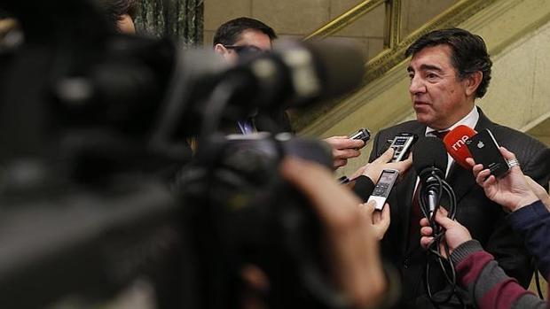 El PP acudirá al Constitucional si la Mesa se niega a verificar los acatamientos de los independentistas