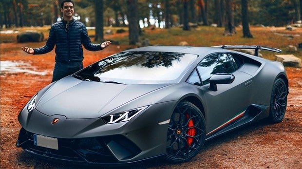 Detenido el youtuber Alphasniper por circular con un Lamborghini a 228 km/h