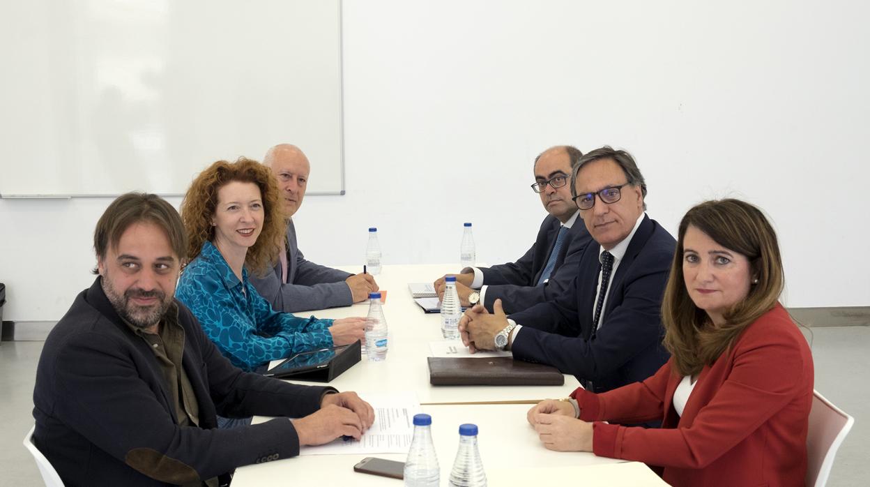 Reunión entre el PP y Cs para negociar un acuerdo en el Ayuntamiento de Salamanca