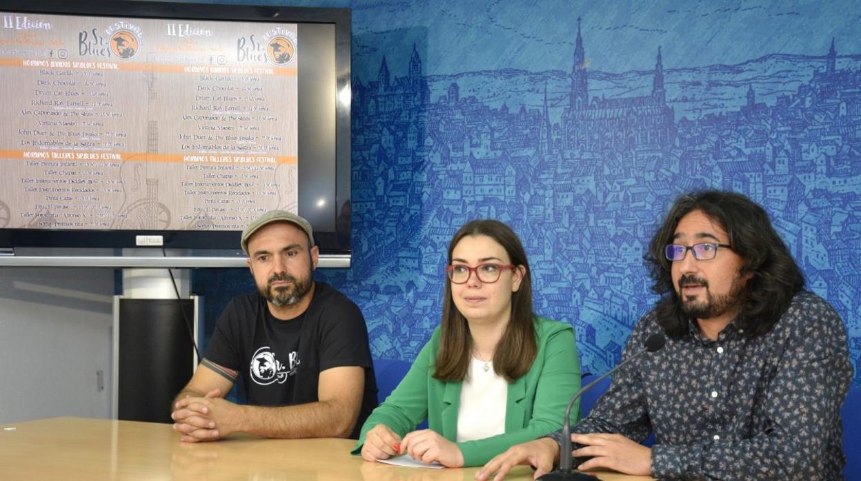 Budy García, Nuria Cogolludo y Diego Mejías durante la rueda de prensa