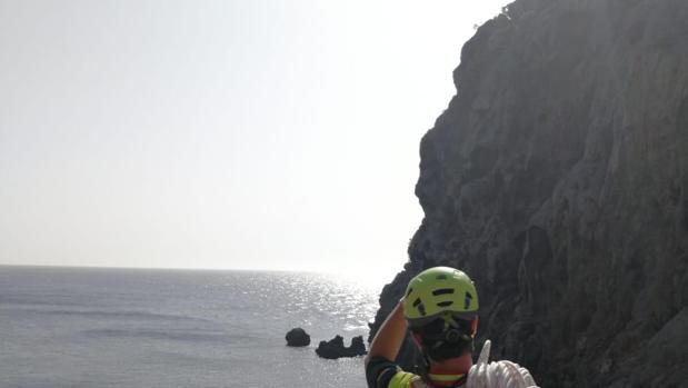 Muere un joven de 22 años tras precipitarse desde una zona rocosa de Mallorca