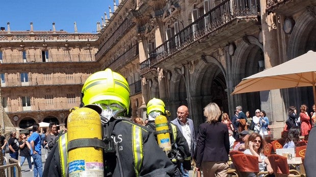 Desalojan el Ayuntamiento de Salamanca tras saltar la alarma contra incendios