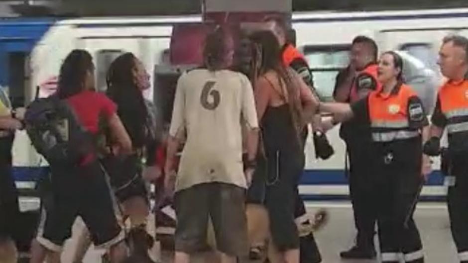 Antisistema atacan con perros a los vigilantes de seguridad de Metro en Atocha