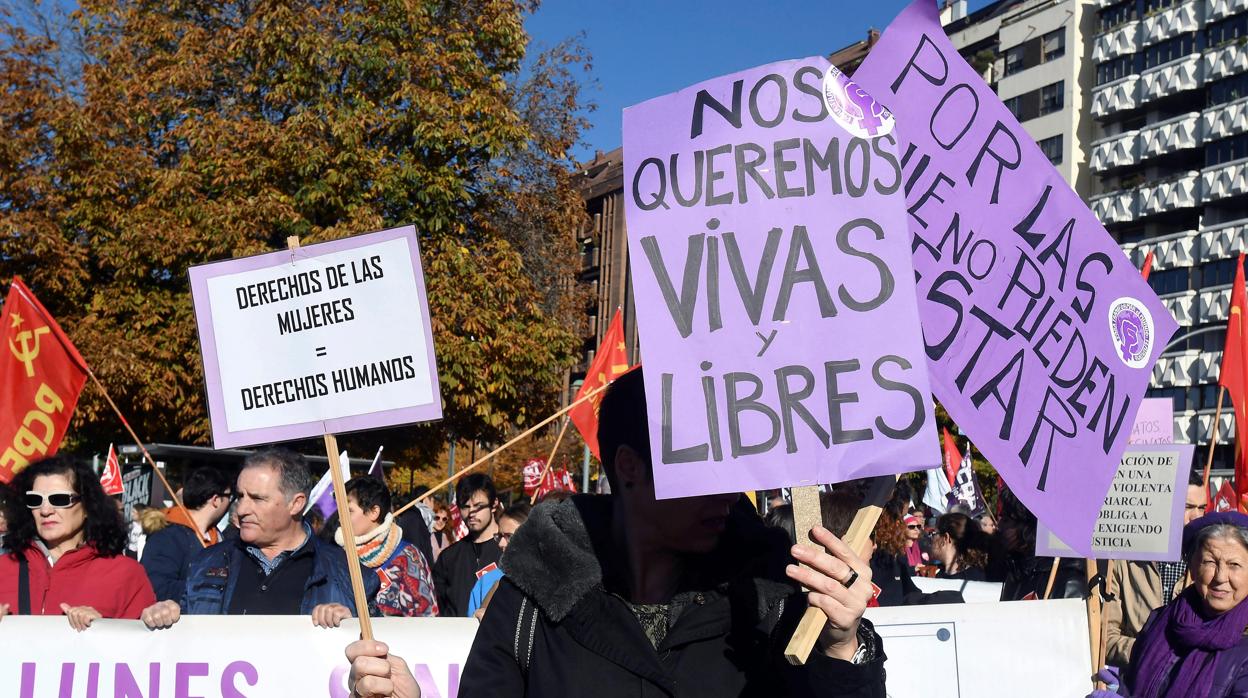 Concentración contra la violencia de género