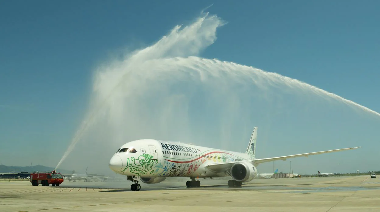 Un avión de la línea Aeroméxico en la inauguración de la nueva conexión aérea.