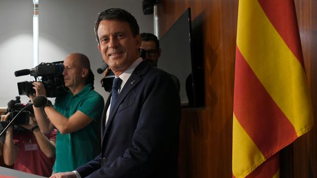 Valls carga contra Ciudadanos: «Es irresponsable la estrategia del cuanto peor, mejor»