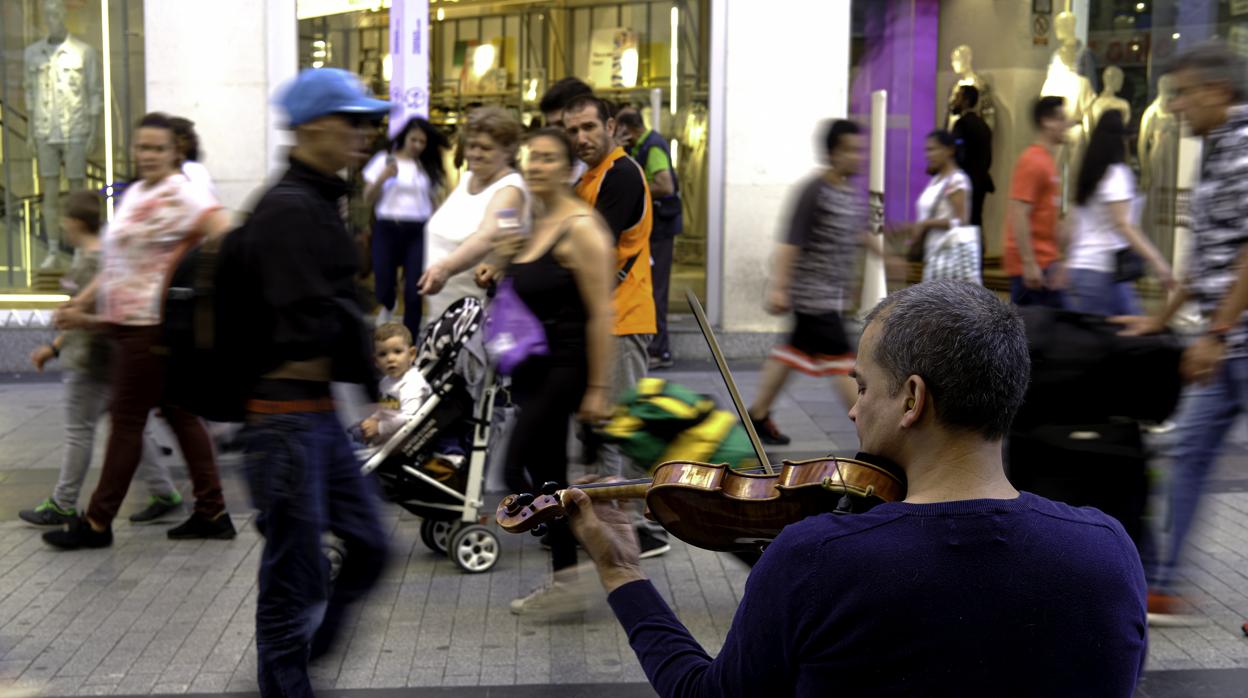 Músicos callejeros en la calle Preciados de Madrid