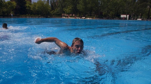 Piscinas públicas Madrid: dónde refugiarse del calor en la región