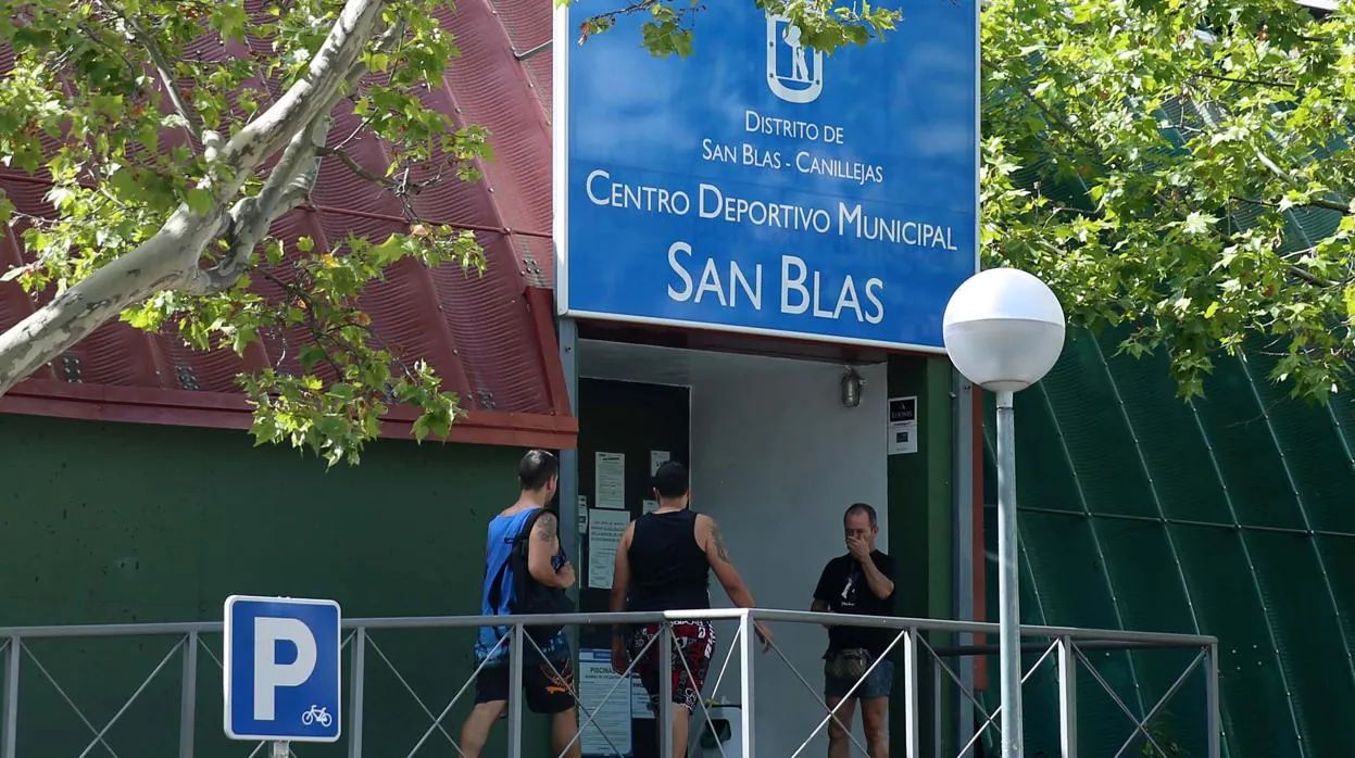 Instalaciones de la piscina municipal de San Blas