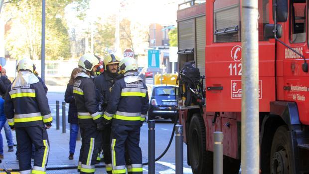 Controlado el incendio declarado en una zona de matorral de Alcoba de los Montes