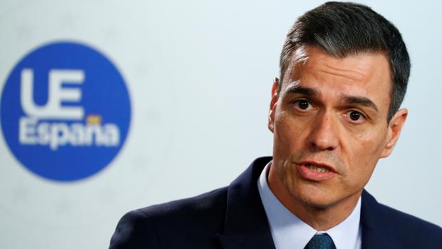 Sánchez no se mueve de su plan con Podemos y el Gobierno descarta hacer una oferta a PP y Cs