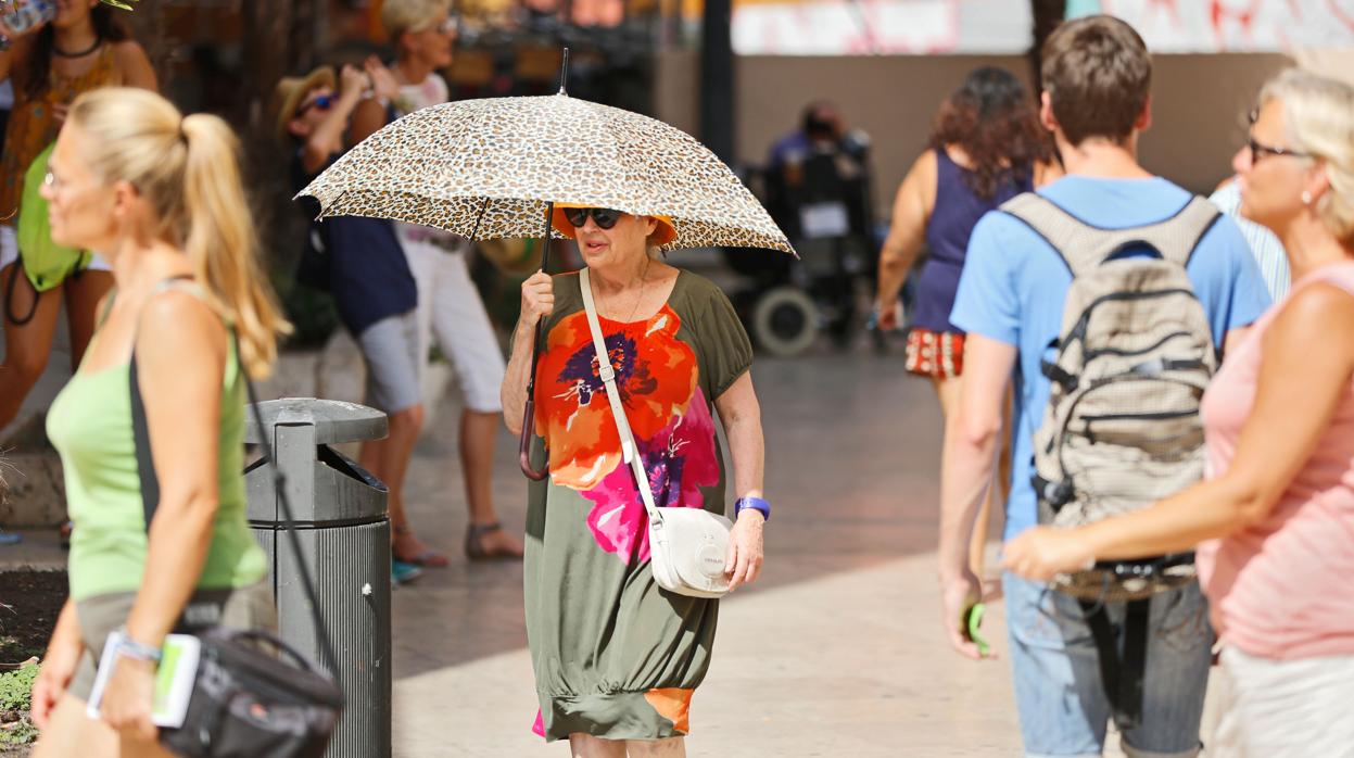 La ola de calor dejará temperaturas máximas de 35 grados en Valencia