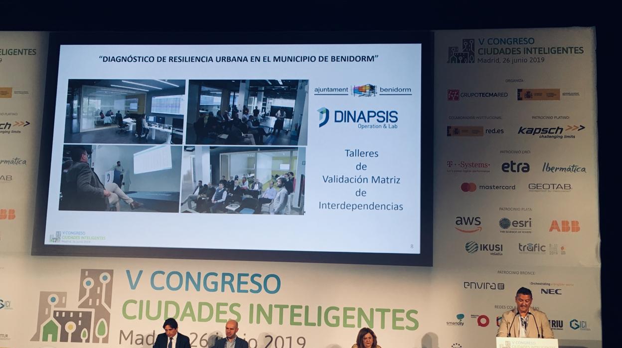 Presentación del proyecto de Dinapsis en el V Congreso Ciudades Inteligentes