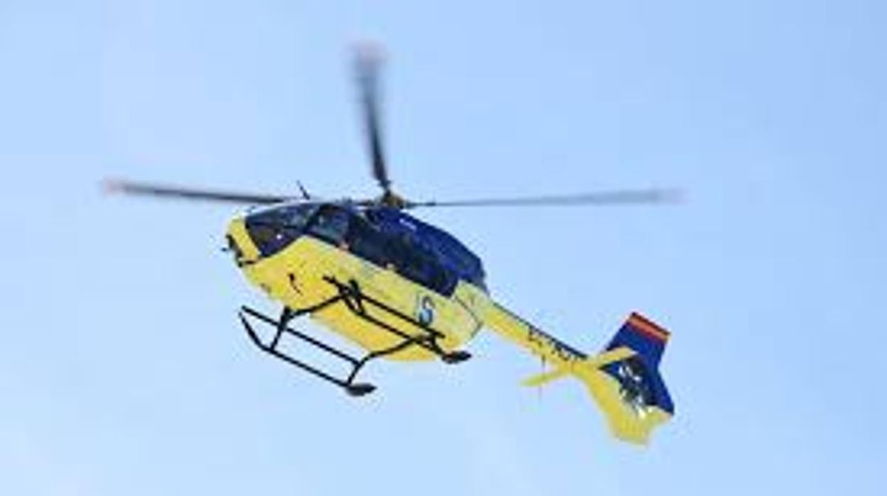 Un trabajador resulta herido grave tras caer de un tejado a cinco ...