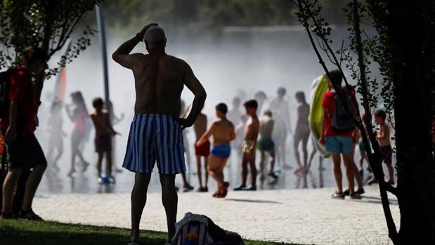 Un anciano muere en plena calle en Valladolid de un posible golpe de calor