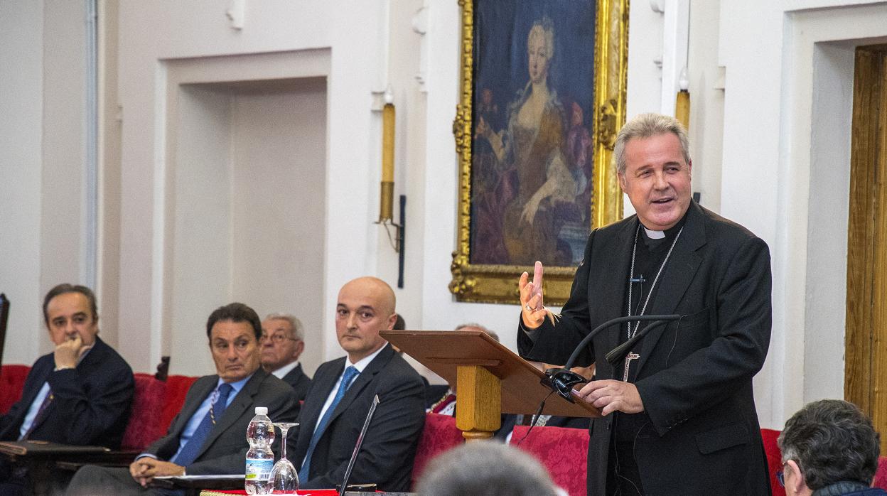 El obispo de Bilbao anuncia una comisión para la prevención del abuso sexual en el seno de la Iglesia