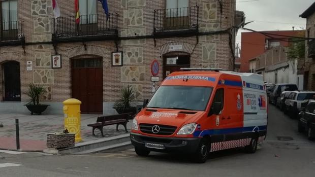 Salvan «in extremis» la vida de un niño de dos años que cayó en una piscina de Escalona