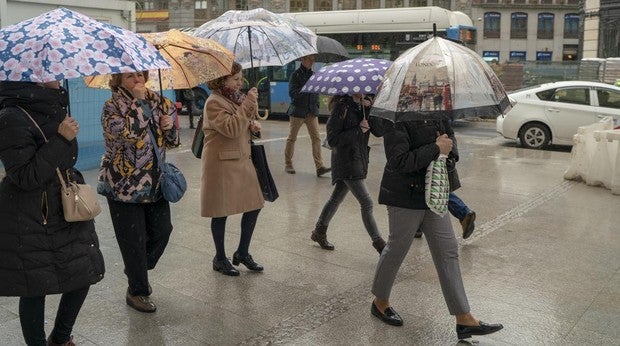 Llueve en Madrid tras más de dos meses sin precipitaciones