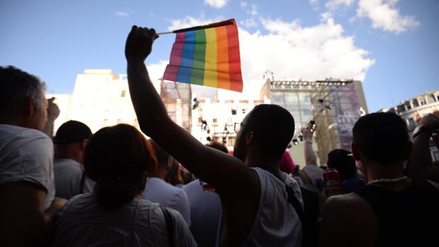 Orgullo Gay 2019: Mónica Naranjo protagoniza el pregón más corto cantando su mítico «Sobreviviré»