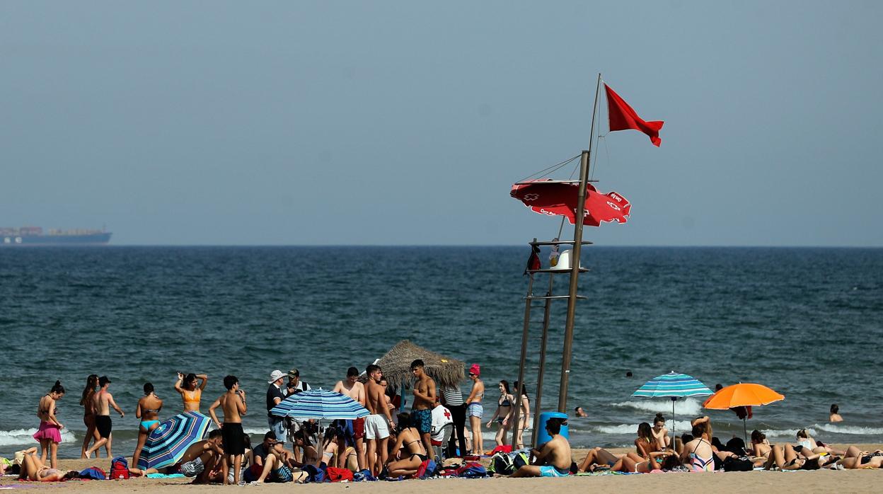 Imagen de la playa de la Malvarrosa tomada el pasado domingo