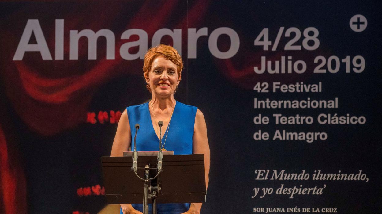 Adriana Ozores recoge el Premio del Corral de Comedias de Almagro