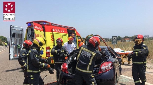 Seis heridos, entre ellos una niña, en un accidente de tráfico en la N-340 en Benicàssim