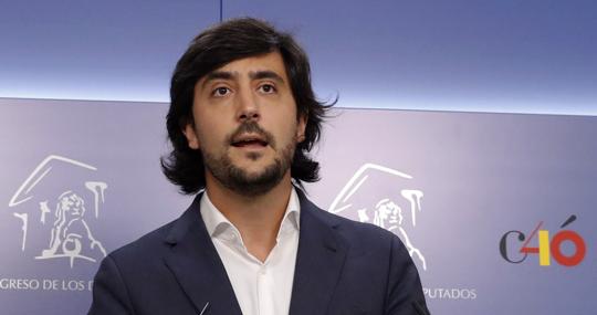 Toni Roldán, en su rueda de prensa de despedida en el Congreso de los Diputados