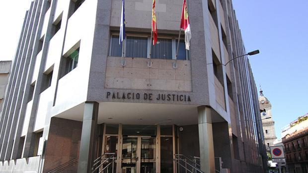 Se reanuda el juicio por el hombre que mató al director de una sucursal en La Solana