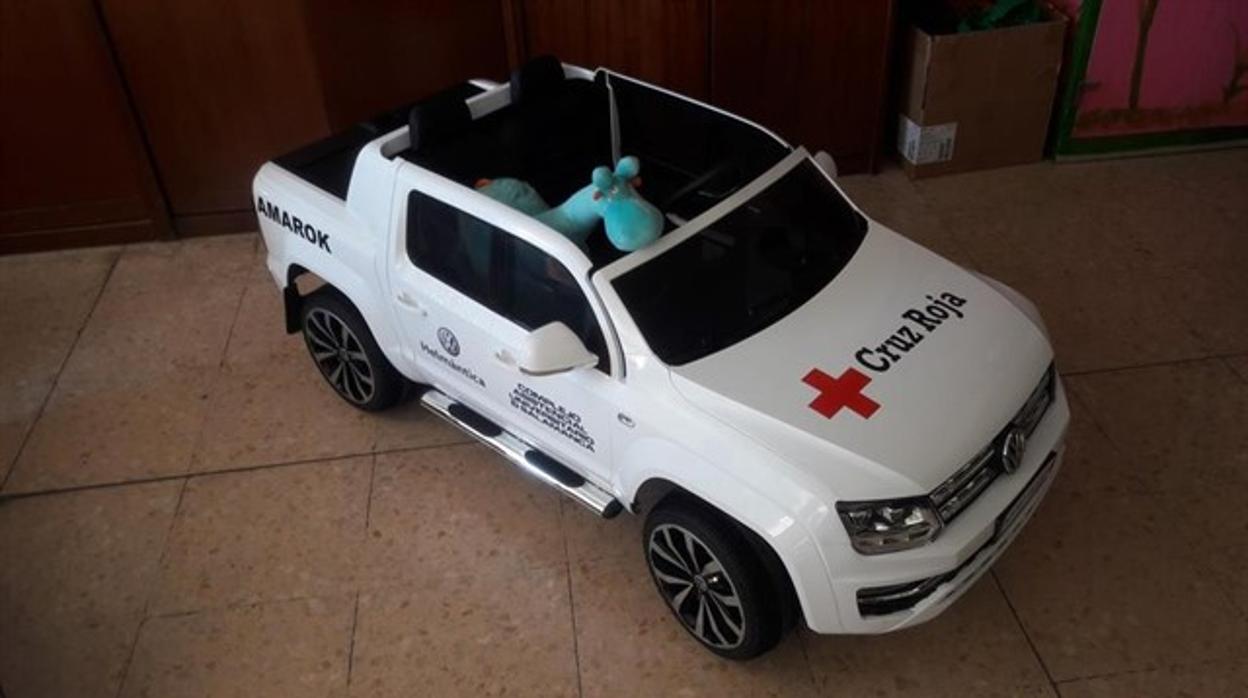 Uno de los dos coches con los que disfrutarán los niños hospitalizados en Salamanca