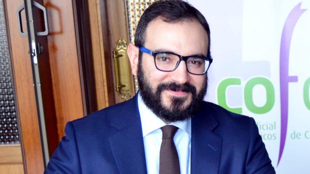 «Nos falta un mecanismo de comunicación entre el médico y el farmacéutico»