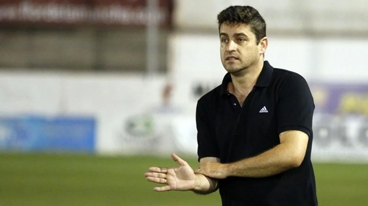 Manolo Martínez es el nuevo técnico del Yugo UD Socuéllamos
