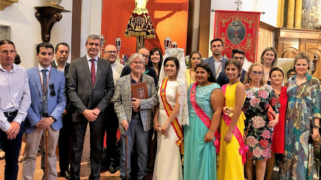 Álvaro Gutiérrez e Isamel Pinel con la reina, dama y Melibea de las fiestas