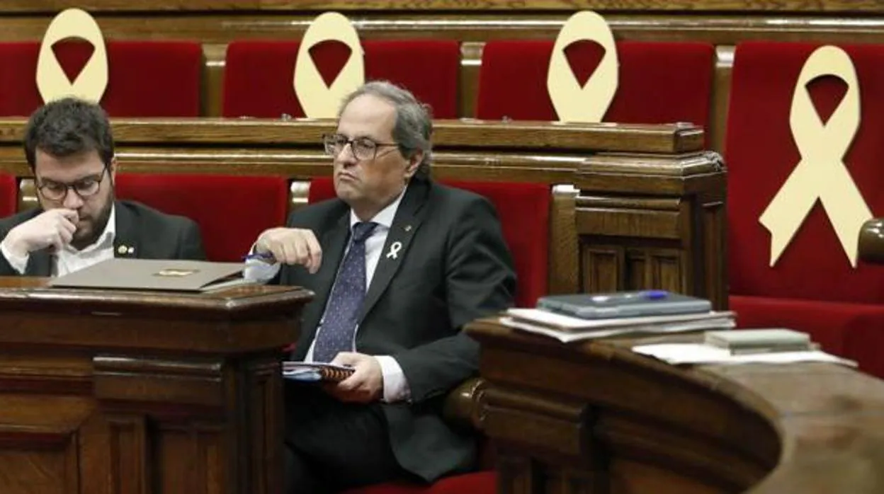 El presidente de la Generalitat, Joaquim Torra, en su escaño durante la sesión de la reprobación