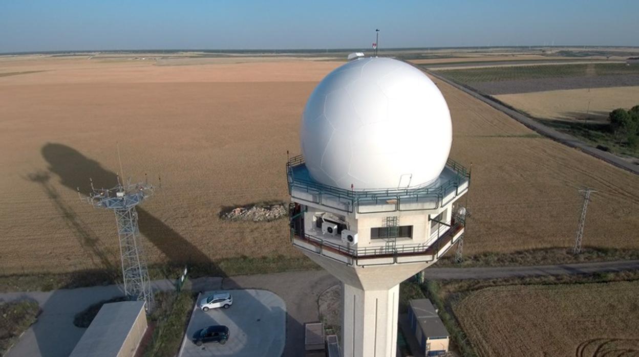 Radar de Enaire instalado en Valdespina (Palencia)