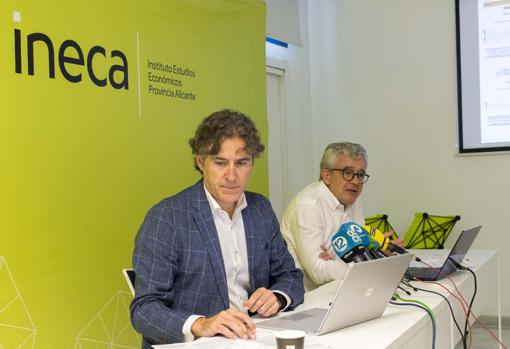 Imagen de Francisco Llopis y Rafael Ballester en la rueda de prensa