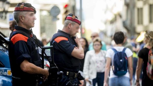 Tres detenidos por violación múltiple a una joven en un campamento ilegal en Barcelona durante dos días