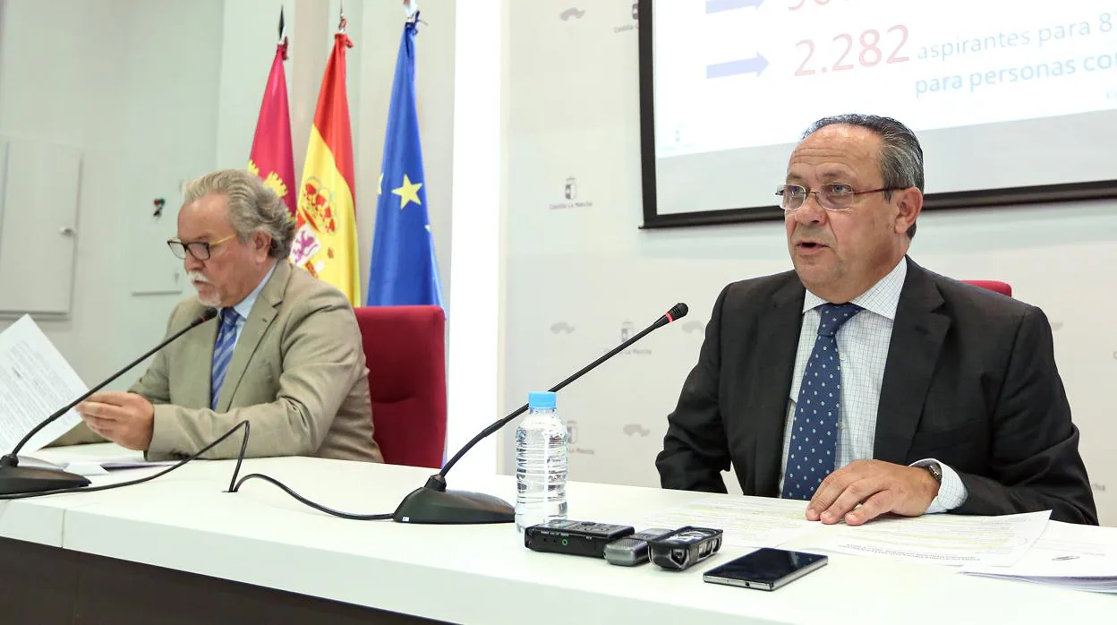 Ruiz Molina, durante la rueda de prensa para ofrecer detalles de la OEP de la Junta