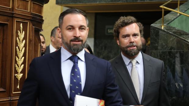 Abascal, a Sánchez: «Si su investidura sale va a causar mucho daño a España»