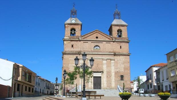 El Ayuntamiento de Piedrabuena denuncia en la Fiscalía a una finca por cortar un camino público