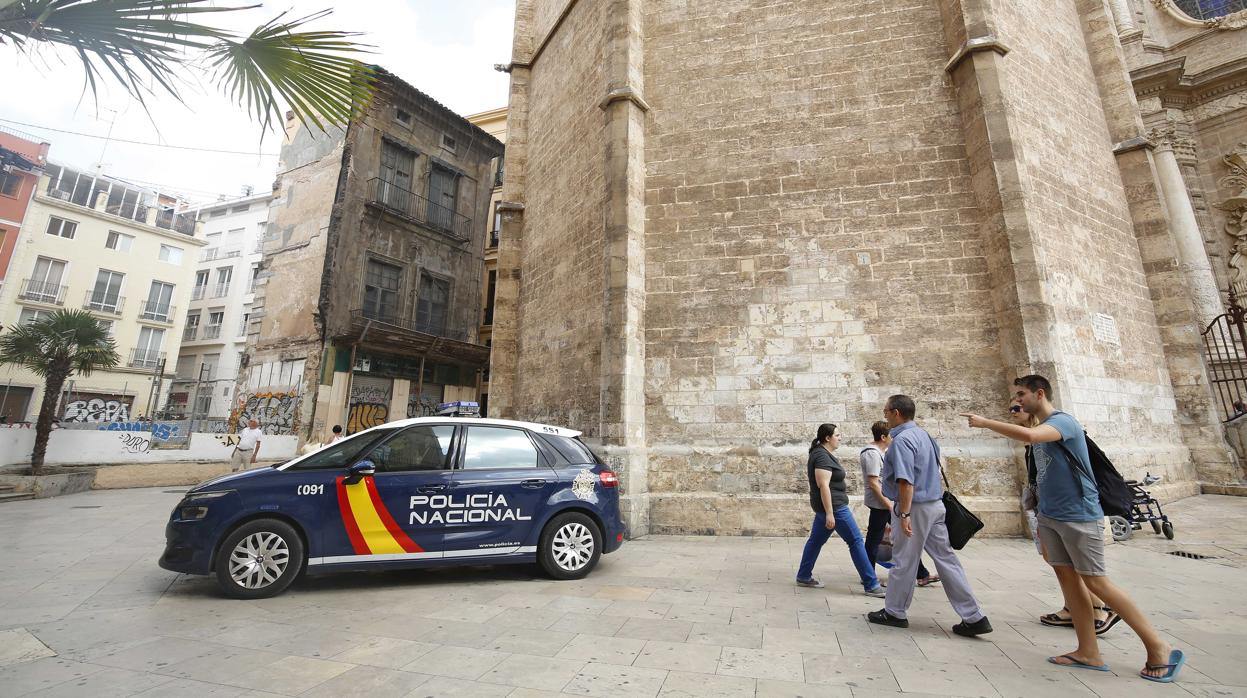 Imagen de archivo de un coche patrulla de la Policía Nacional