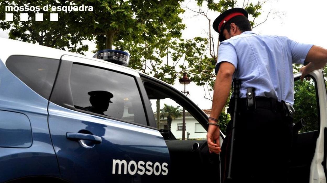 Los Mossos tienen a los dos hombres identificados