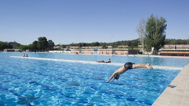 Piscina gratis para los jóvenes más madrugadores todo el verano