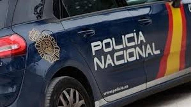 Hallan el cadáver de un hombre con una puñalada en el cuello en el barrio de Salamanca