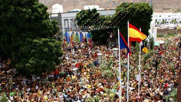 Vídeo: Canarias, a la espera de «La Rama» en Agaete