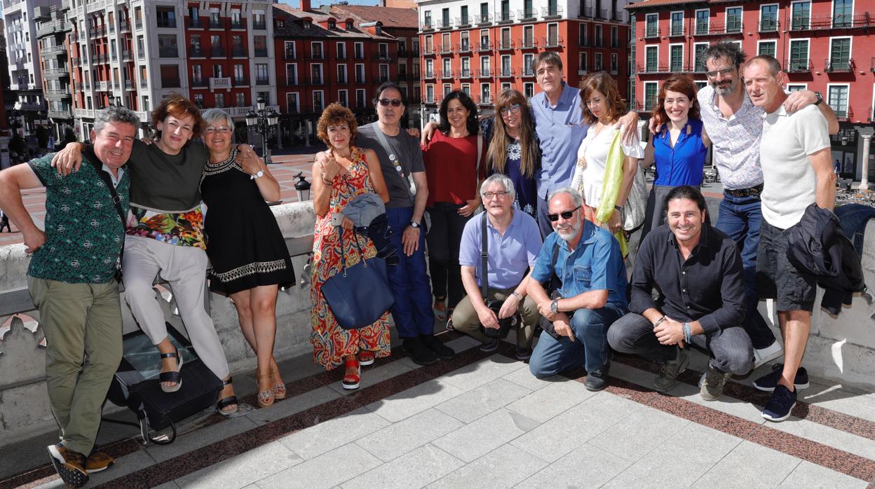 Los integrantes de Teloncillo, este lunes en el balcón del Ayuntamiento de Valladolid