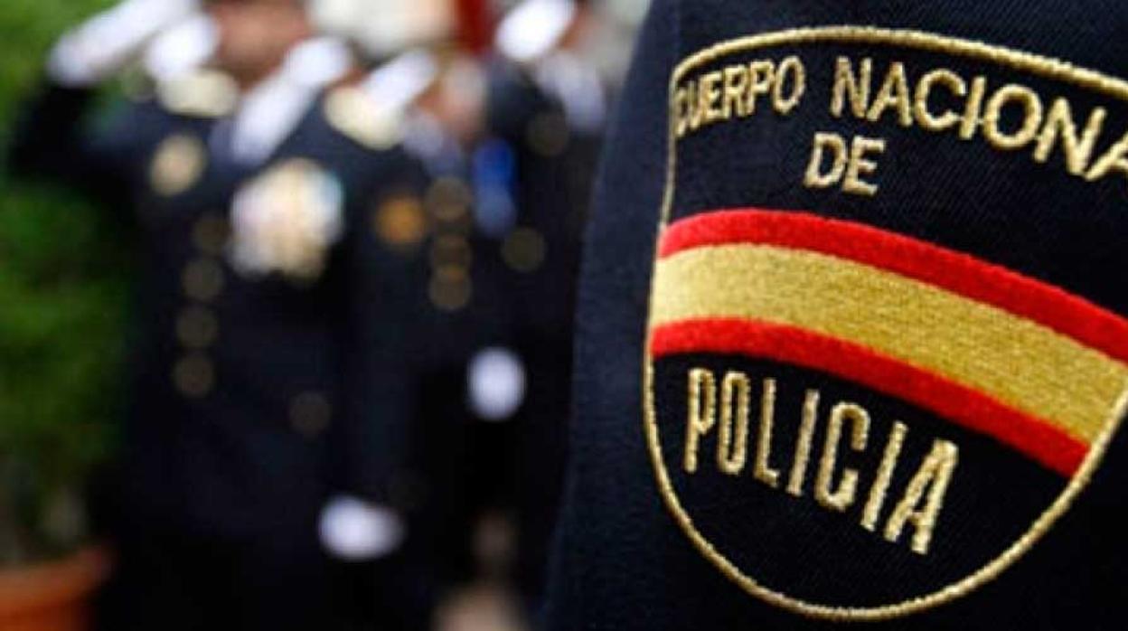 Arrestado por robar 25 euros a un hombre en el barrio de Santa Teresa