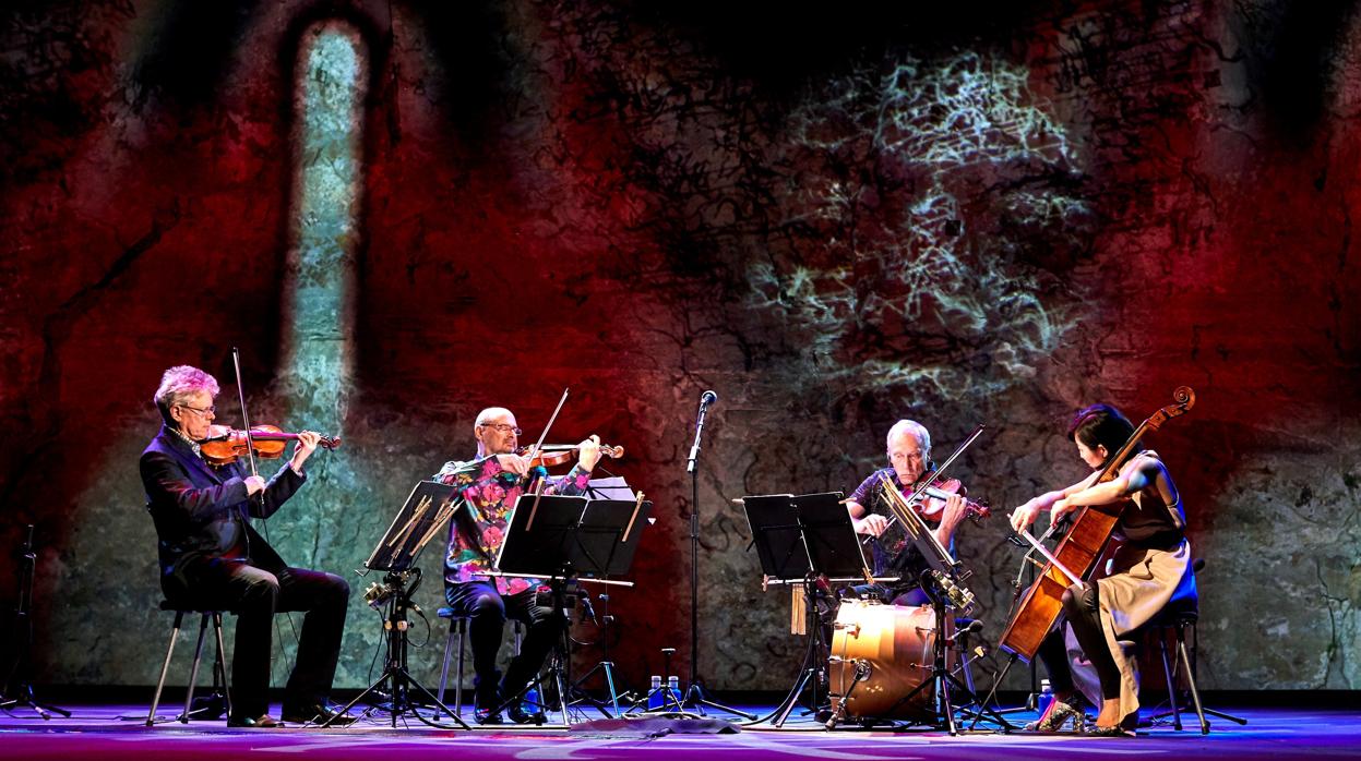 The Kronos Quartet durante el concierto inaugural del Grec 2019