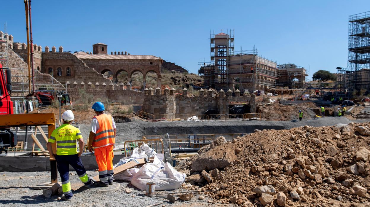 Las obras de Puy du Fou «avanzan a buen ritomo»para acoger, el próximo 30 de agosto, la inauguración del espectáculo nocturno 'El sueño de Toledo'