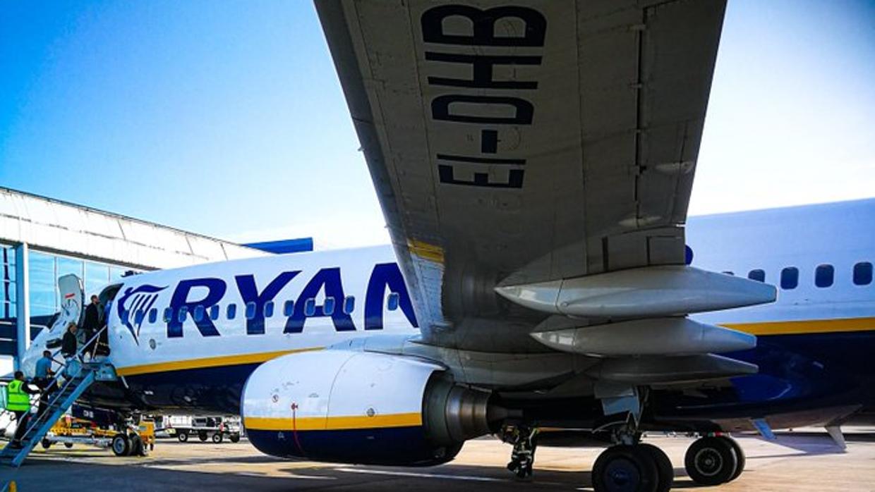 Ryanair se «harta» de Canarias y planea cerrar en 2020