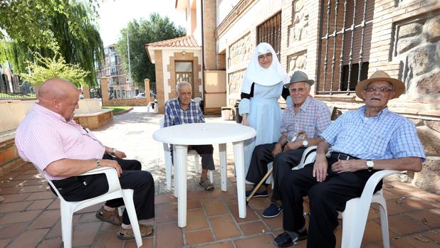 Hermanas de Santa Casilda, toda una vida de servicio y entrega a los mayores